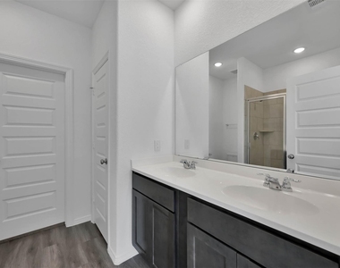 16564 Moss Lane - Photo Thumbnail 14