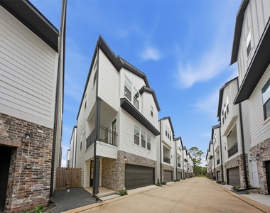 714 W Donovan Street - Photo Thumbnail 26