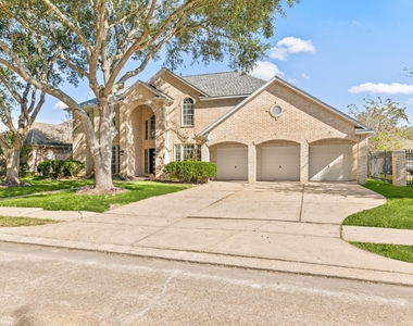 14910 Lake Woodbridge Court - Photo Thumbnail 4