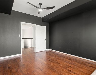 14910 Lake Woodbridge Court - Photo Thumbnail 25