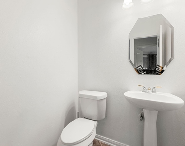 14910 Lake Woodbridge Court - Photo Thumbnail 34