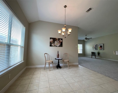 5811 Ranch Riata Court - Photo Thumbnail 13