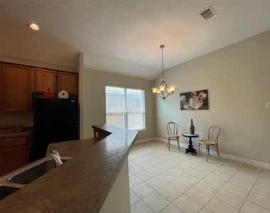 5811 Ranch Riata Court - Photo Thumbnail 8