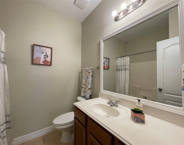 5811 Ranch Riata Court - Photo Thumbnail 16