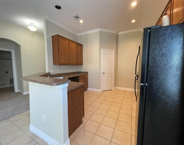 5811 Ranch Riata Court - Photo Thumbnail 11