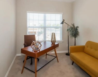 436 Northwood Dr Drive - Photo Thumbnail 2