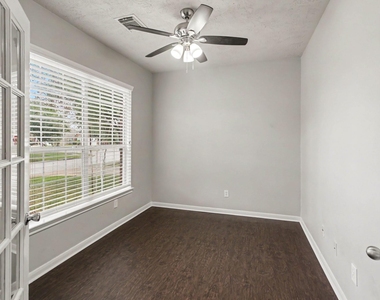 19534 Country Canyon Drive - Photo Thumbnail 4