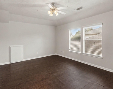 19534 Country Canyon Drive - Photo Thumbnail 11