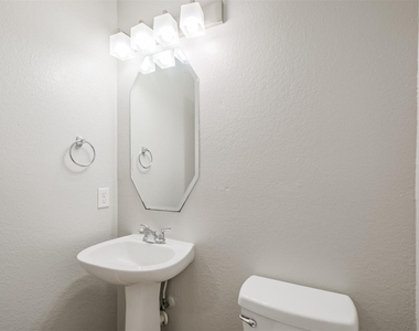 12018 Madison Oak Street - Photo Thumbnail 17