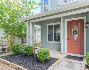 12018 Madison Oak Street - Photo Thumbnail 2