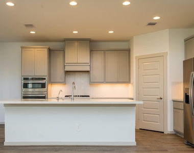 29266 Grand Gorge Drive - Photo Thumbnail 11