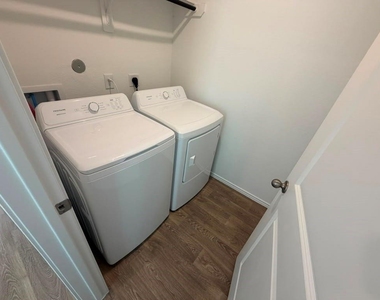 6003 Pineapple Street - Photo Thumbnail 5