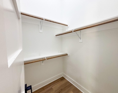 1031 Exotic Pine Street - Photo Thumbnail 8