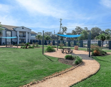 3802 Nasa Parkway - Photo Thumbnail 9