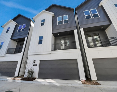 1102 Mansfield Street - Photo Thumbnail 38