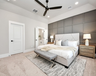 1102 Mansfield Street - Photo Thumbnail 23