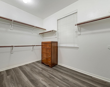 10311 Pitcataway Drive - Photo Thumbnail 15