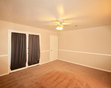 7862 Split Oak Drive - Photo Thumbnail 6
