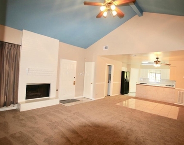 7862 Split Oak Drive - Photo Thumbnail 5