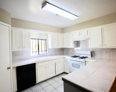 7862 Split Oak Drive - Photo Thumbnail 2