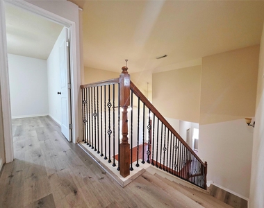 6038 Starbrook Creek Drive - Photo Thumbnail 16