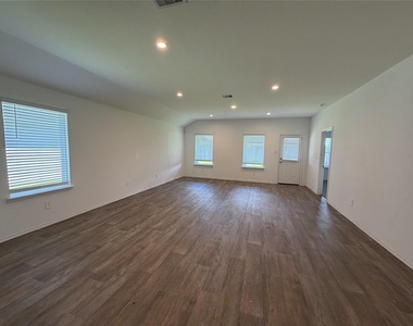 7419 Audubon Russet Drive - Photo Thumbnail 1