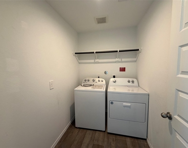 7419 Audubon Russet Drive - Photo Thumbnail 10