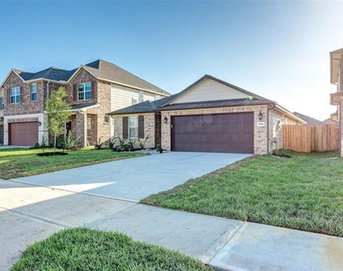 7214 Toluca Drive - Photo Thumbnail 1