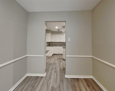 2318 Turtle Creek Drive - Photo Thumbnail 5