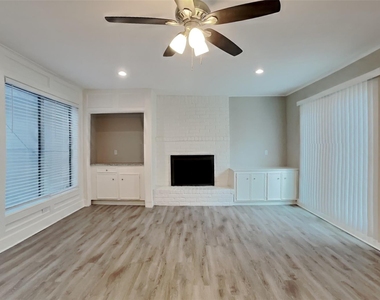 2318 Turtle Creek Drive - Photo Thumbnail 2