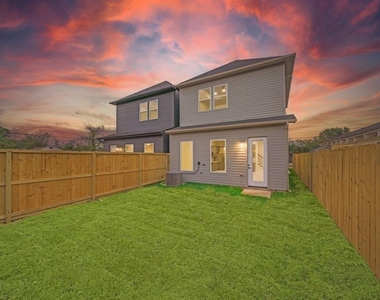 4525 Davenport Street - Photo Thumbnail 19