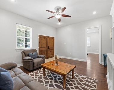 4261 Carlene Street - Photo Thumbnail 8