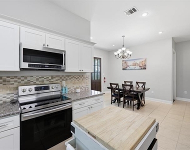 4261 Carlene Street - Photo Thumbnail 14