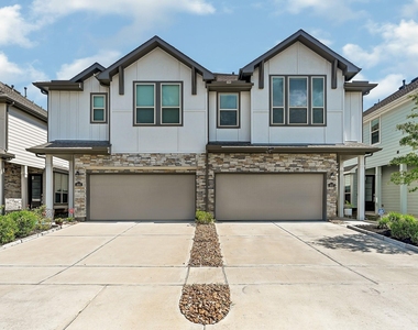 4027 Balboa Drive - Photo Thumbnail 1