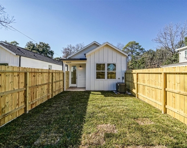 8409 Schneider Street - Photo Thumbnail 18