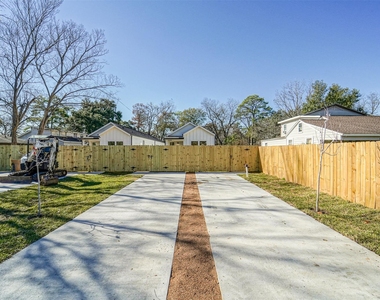 8409 Schneider Street - Photo Thumbnail 20