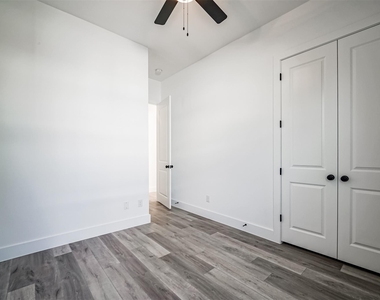 8409 Schneider Street - Photo Thumbnail 15
