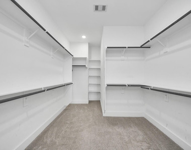 3004 Holman Street - Photo Thumbnail 18