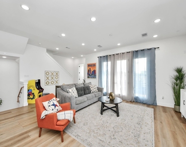 3004 Holman Street - Photo Thumbnail 14