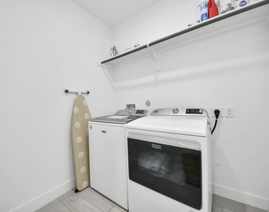 3004 Holman Street - Photo Thumbnail 24
