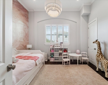 6114 Maxie Street - Photo Thumbnail 20