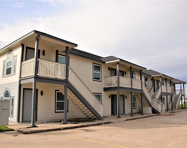 13115 Highway 6 - Photo Thumbnail 1