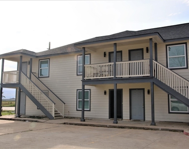 13115 Highway 6 - Photo Thumbnail 5