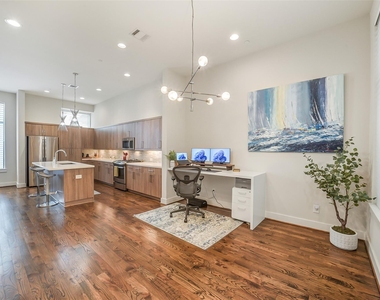 1004 California Street - Photo Thumbnail 14