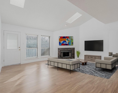 2277 S Kirkwood Road - Photo Thumbnail 4