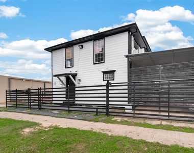2120 Fulton Street - Photo Thumbnail 2