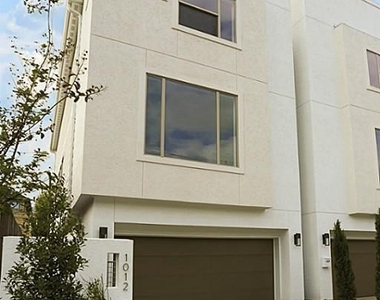1012 Stanford Street - Photo Thumbnail 1