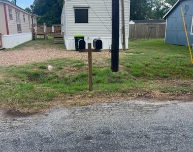 1412 Austin Street - Photo Thumbnail 8