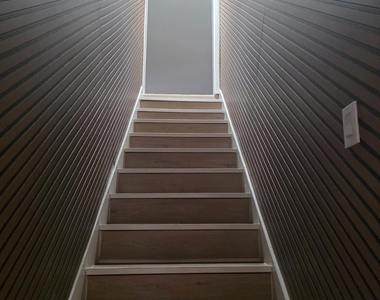 1109 Hays Street - Photo Thumbnail 15