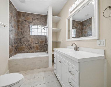 1109 Hays Street - Photo Thumbnail 13